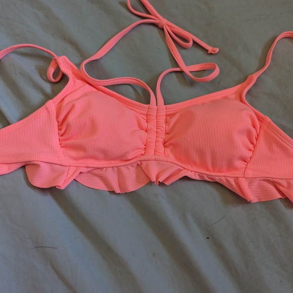 Pink bikini - Picture 8 of 8